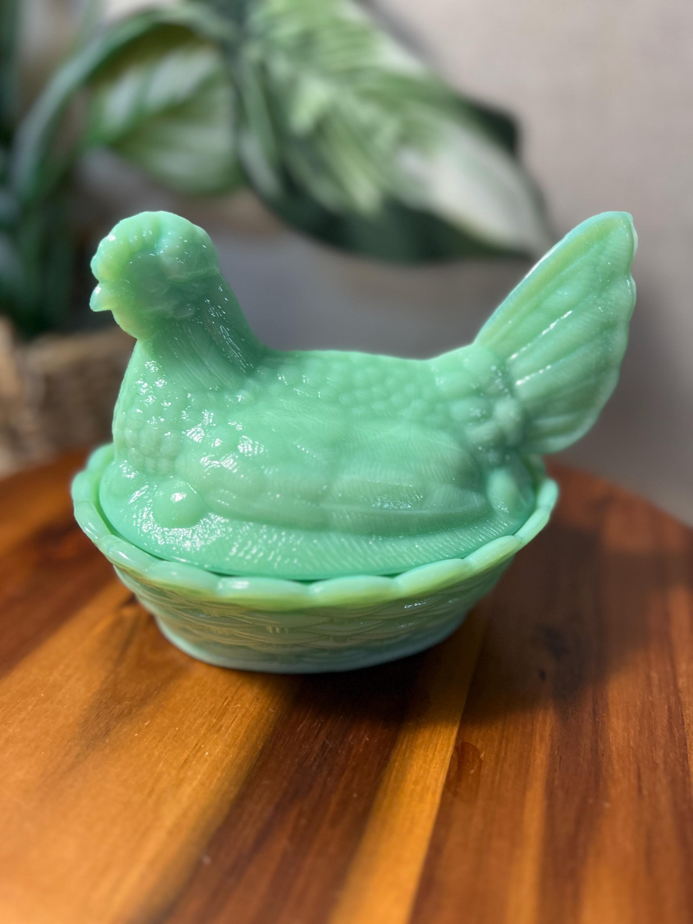 Jadeite green milk glass hen on nest covered dish, 5 inch