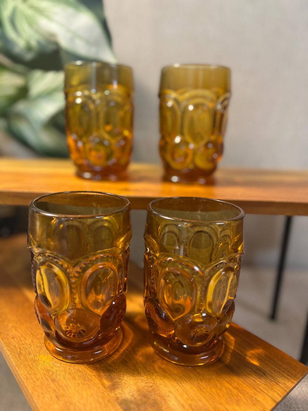 Set Of 4 L. E. Smith Moon And Stars Amber Water or Iced Tea Tumblers holds 11oz