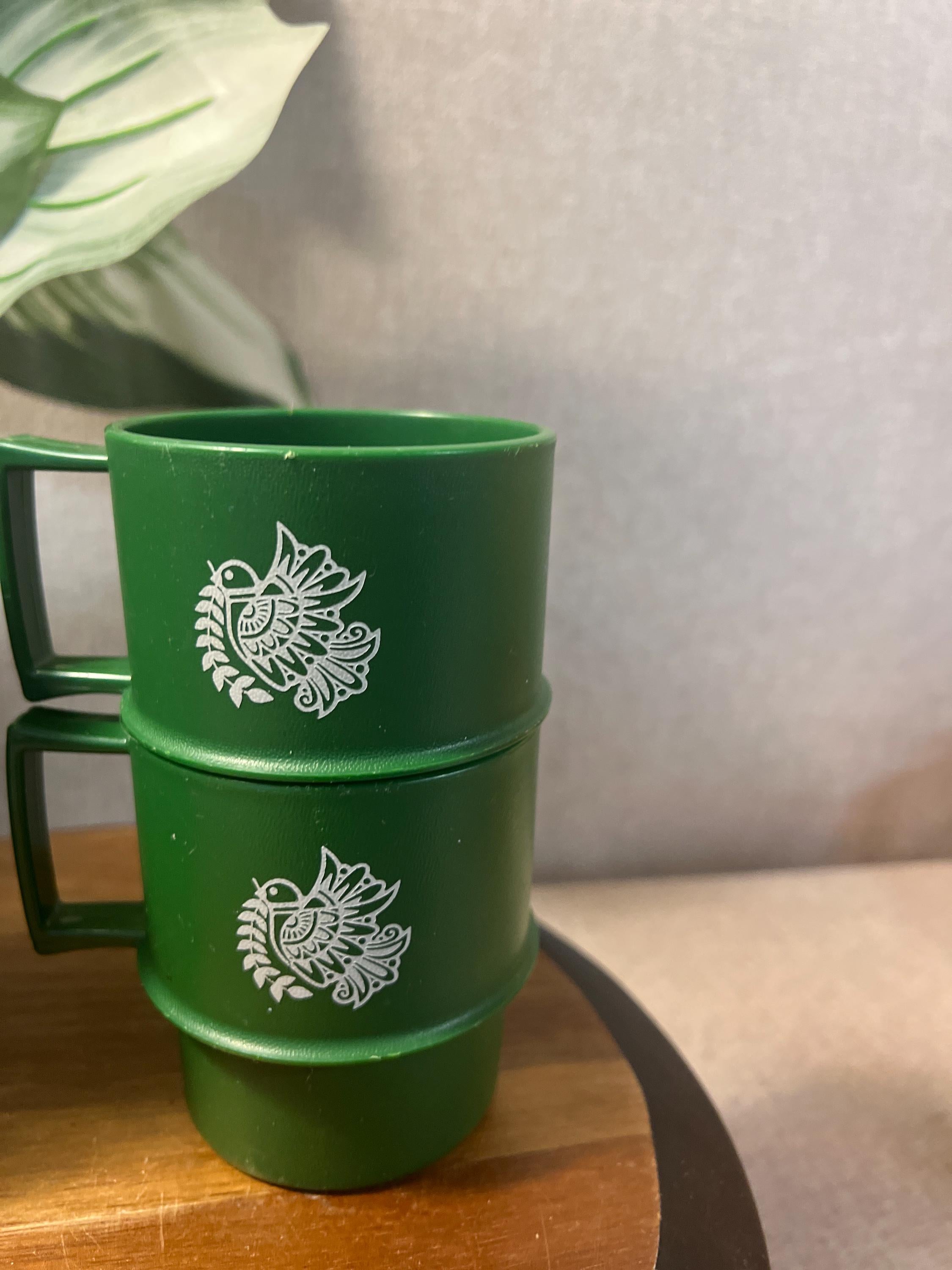 Vintage Tupperware Stackable Mugs Cups Green Christmas Holiday Decor