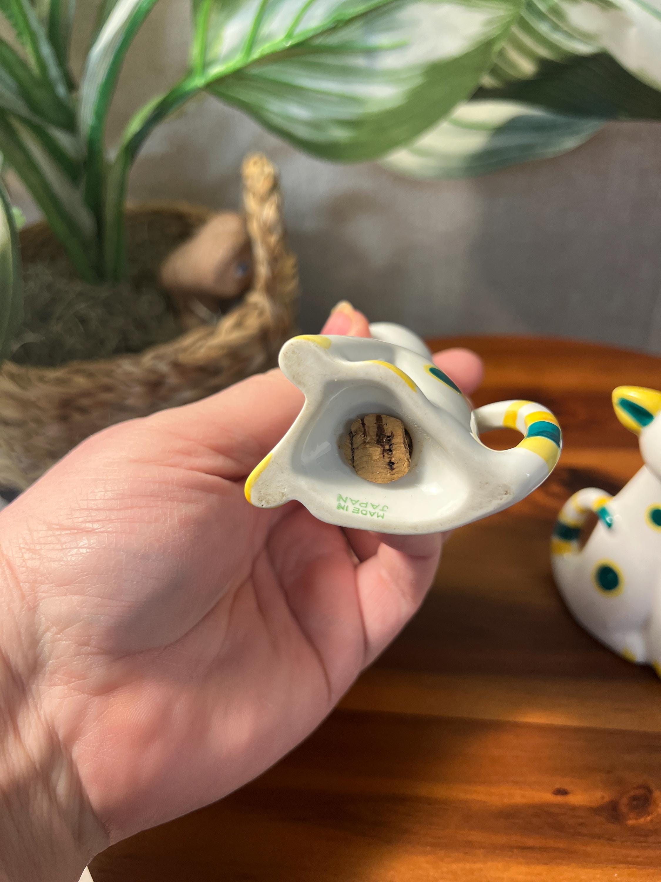 Vintage Salt & Pepper Shakers Japan Blue Yellow White Cats Kittens Cork Stoppers