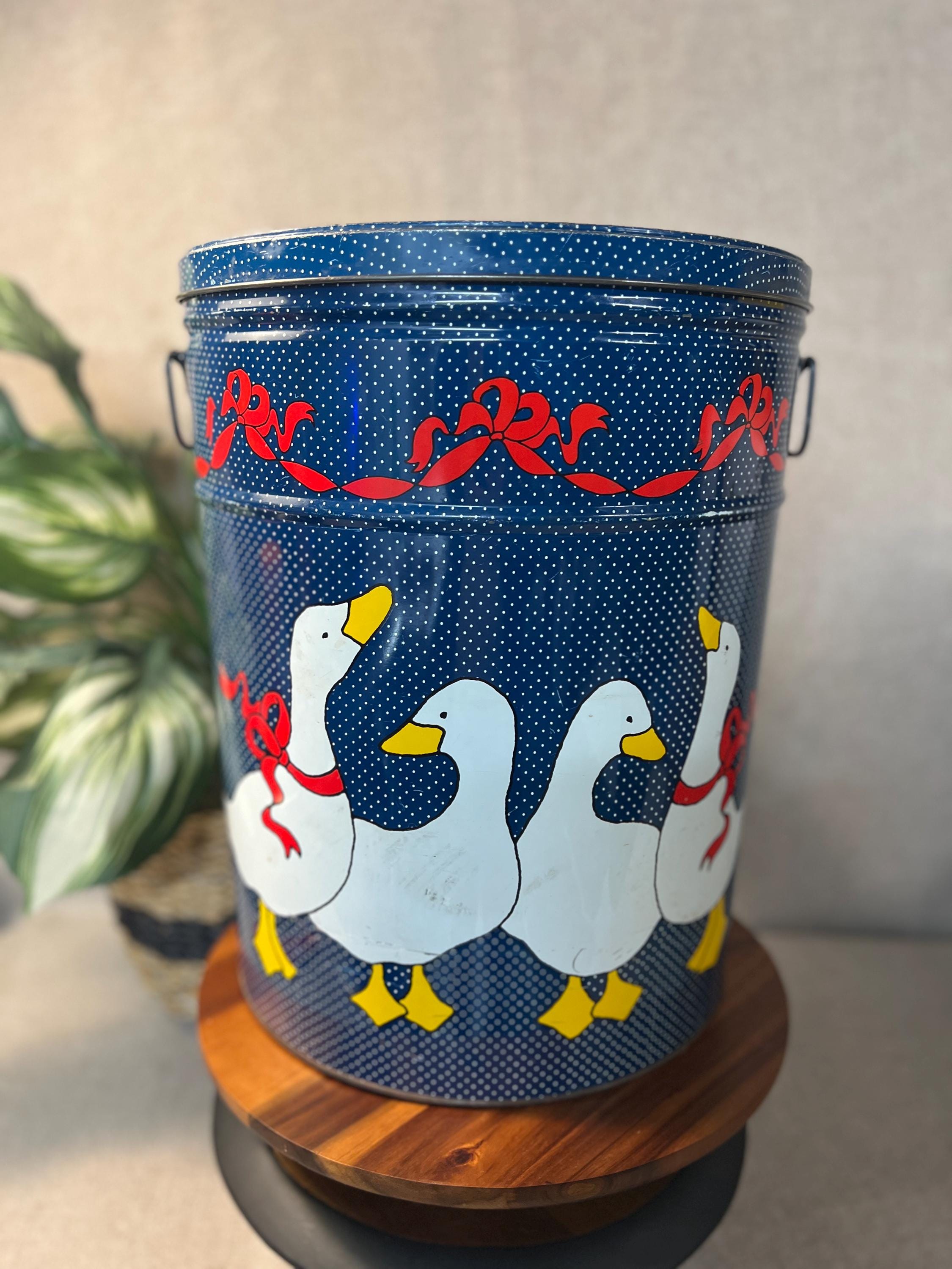 Vintage Goose Detroit Popcorn Tin Navy Blue White Polka dots COUNTRY GOOSE GEESE