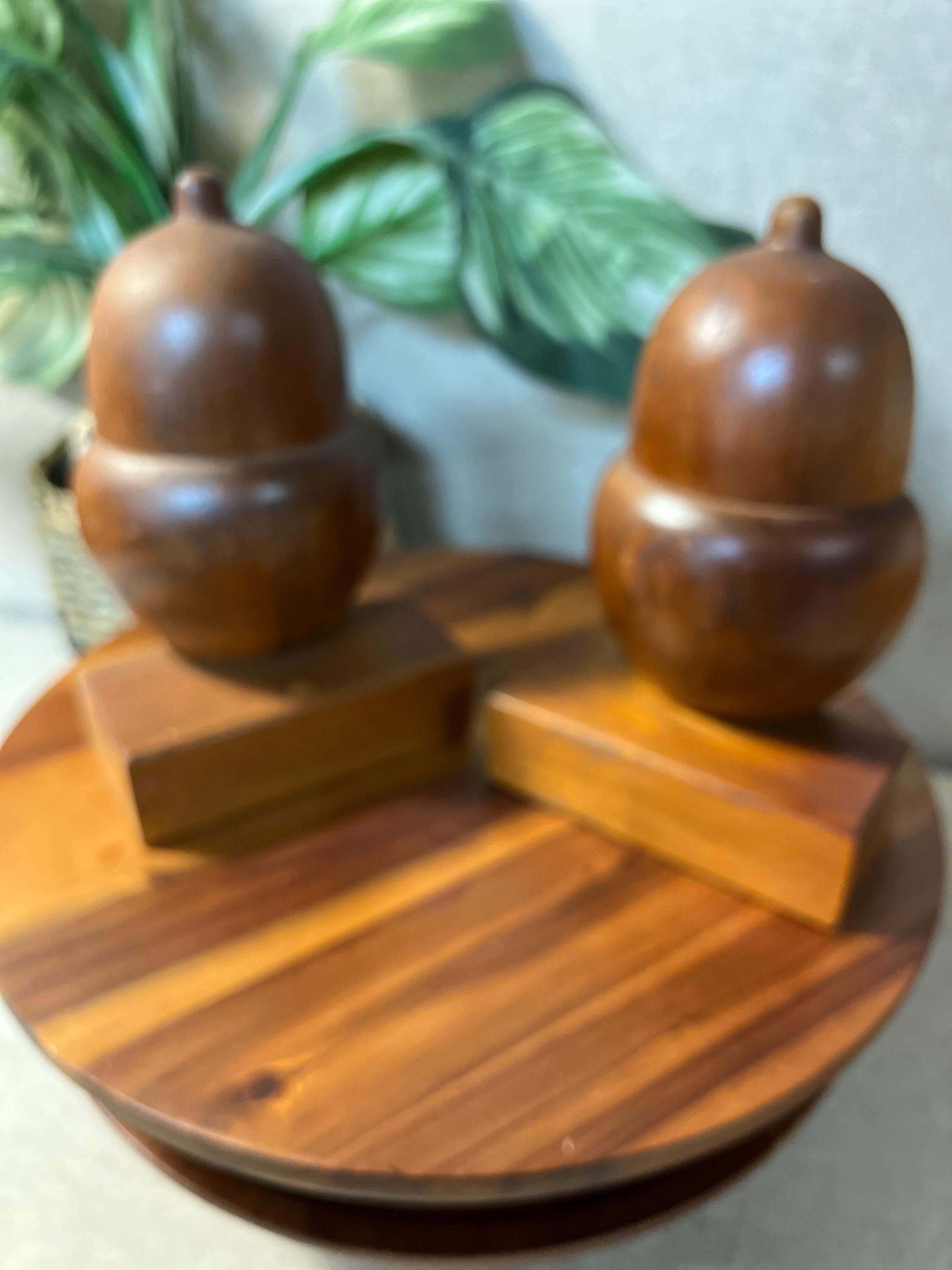 Vintage Solid Wood Acorn Bookends Wood Whittlers Gatlinburg TN Mid Century