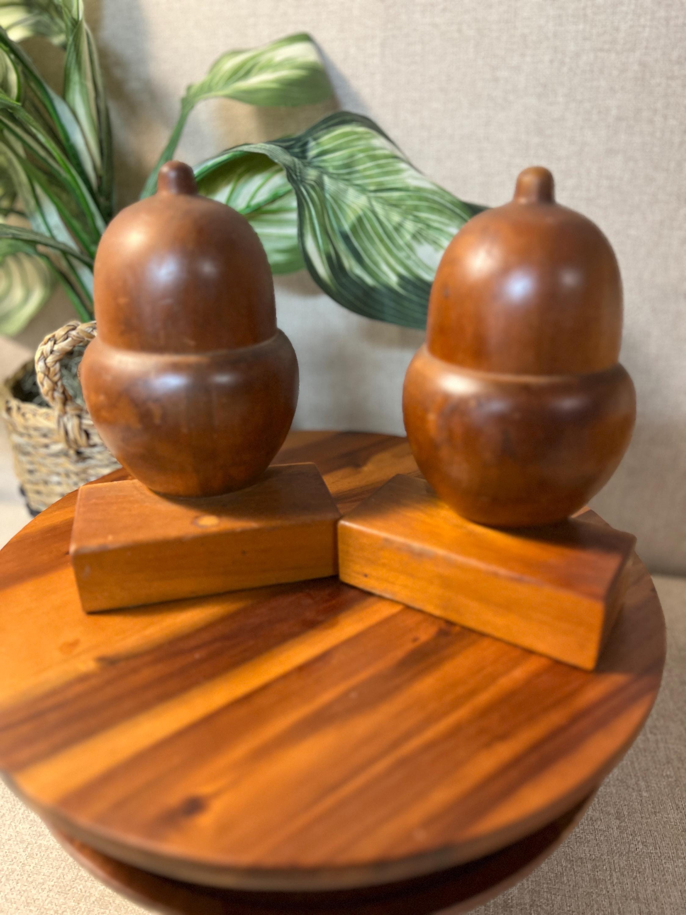 Vintage Solid Wood Acorn Bookends Wood Whittlers Gatlinburg TN Mid Century