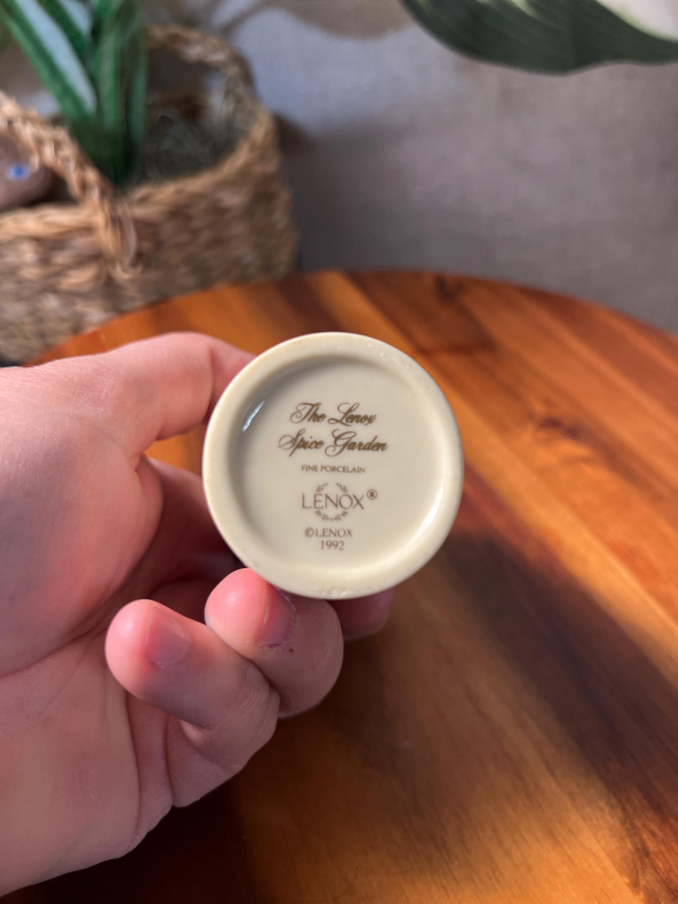 Vintage Garlic The Lenox Spice Garden 1992 Fine Porcelain Spice Jar