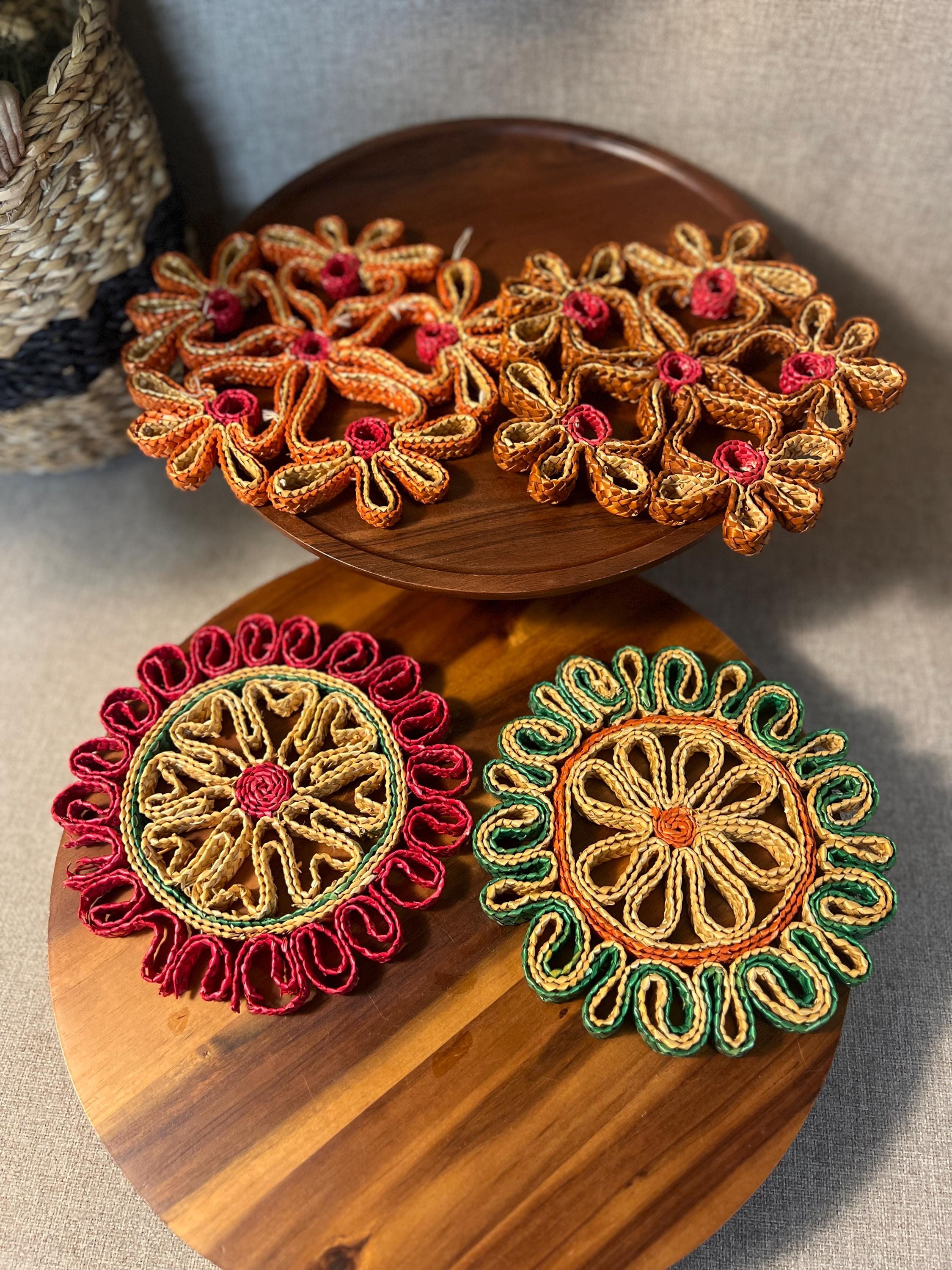 Vintage Woven Trivet Lot 4 Colorful Straw Raffia Hot Pad Boho Folk Art Wall Deco