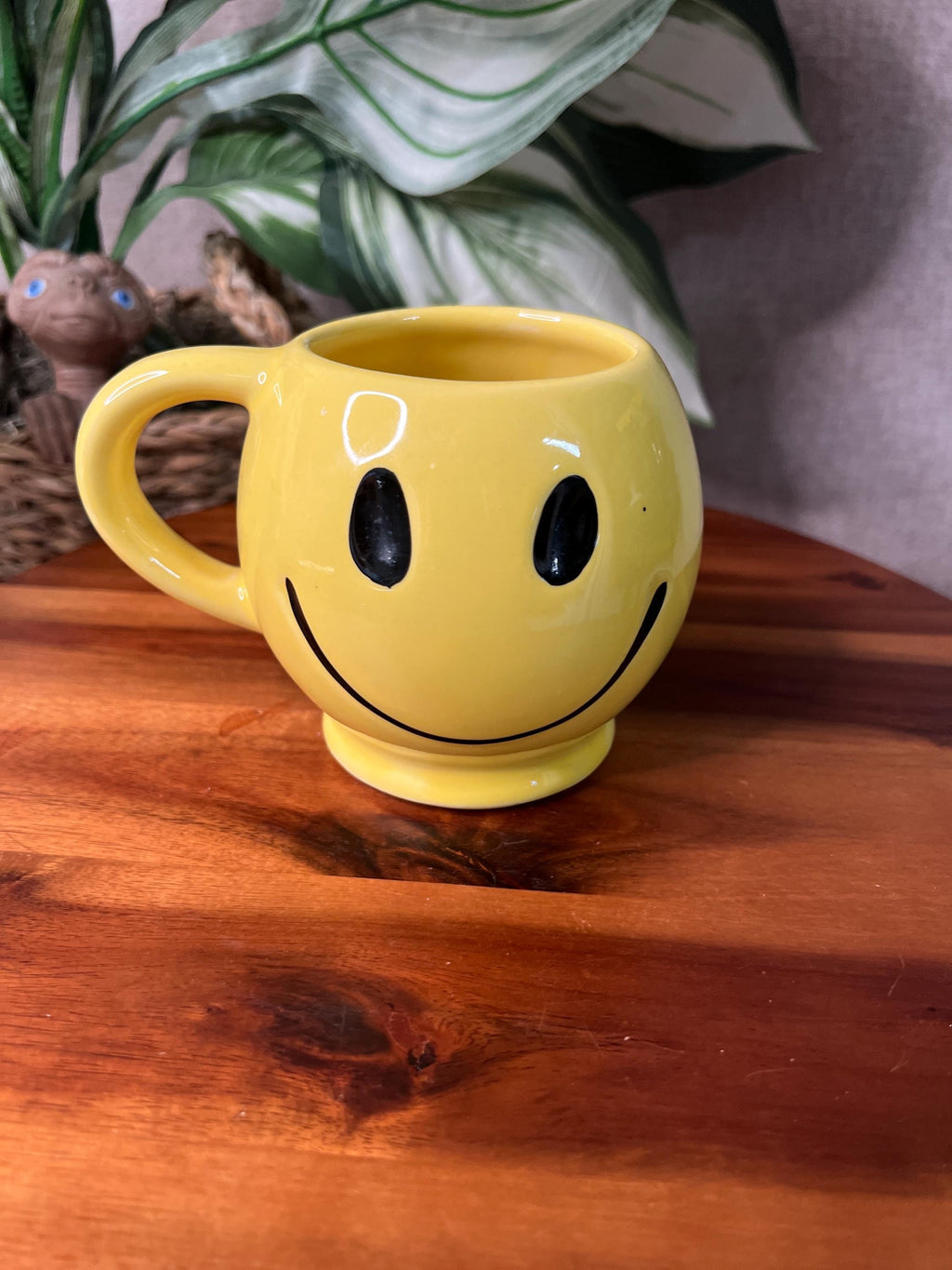 Vintage McCoy pottery happy face mug