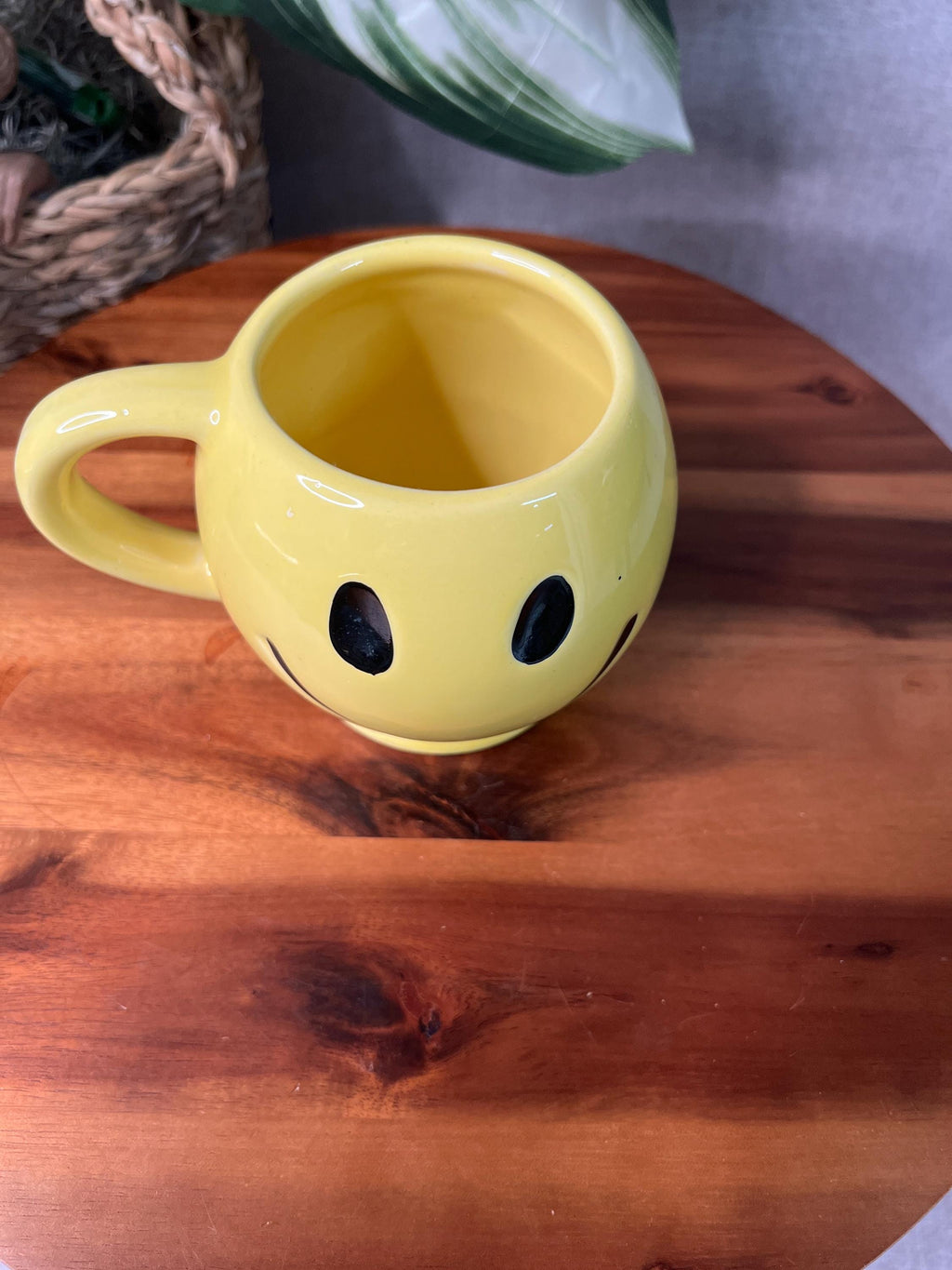 Vintage McCoy pottery happy face mug
